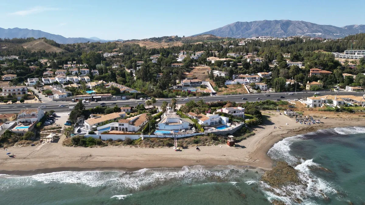 d9430361-9b0f-4787-9beb-a85ef14d8535