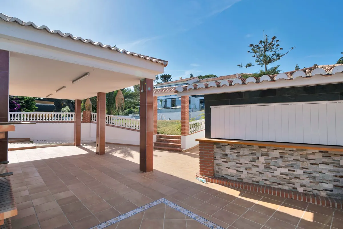 dc827e9c-9921-46df-8d33-eef255851106