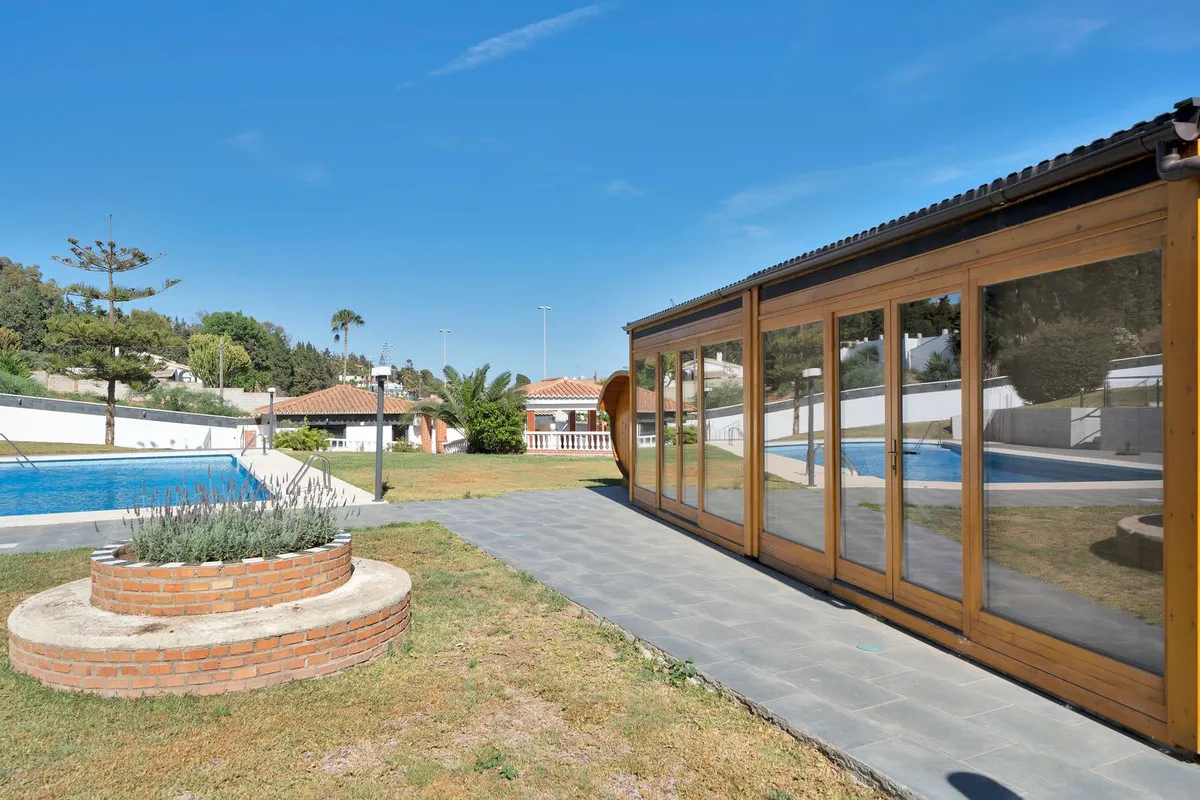 df0cc3b3-cfe6-4f13-b99b-acb886978a9c