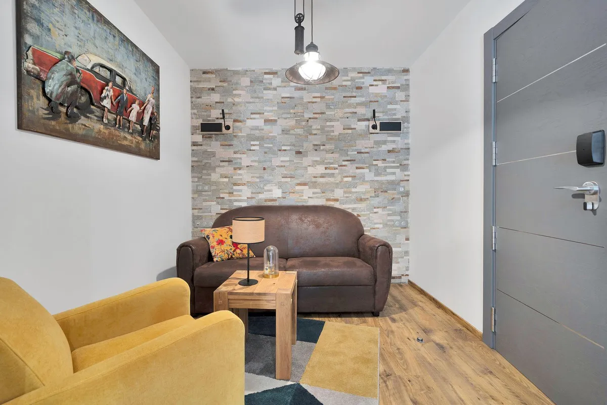 e52ea16e-7d90-49ca-80dd-2e104f346d48