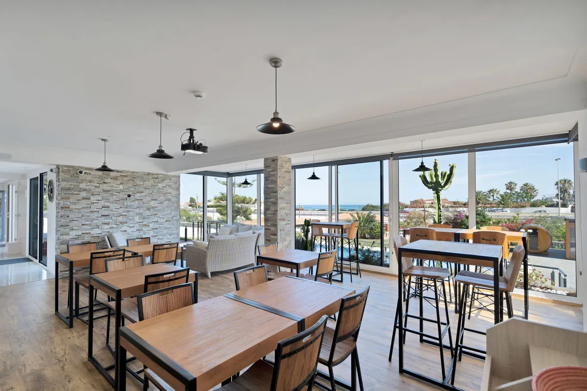 ec515bf6-4bc0-44dd-ba7f-cefa659954d0