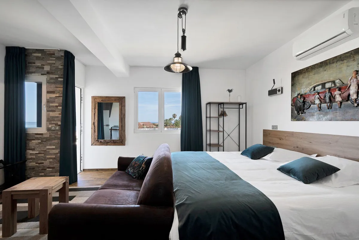 f7e0171f-7d45-4860-a65e-c230cde39e6c