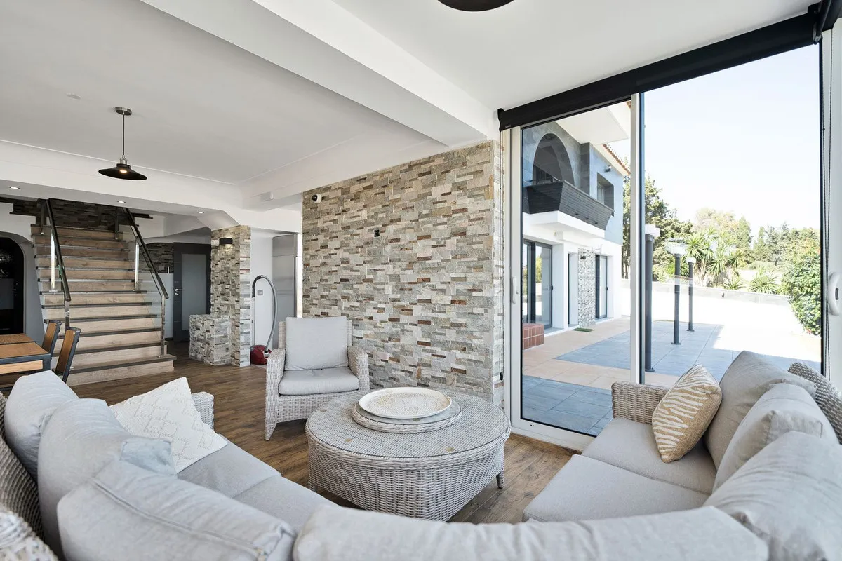 fe641a3f-67fc-41fc-bc57-9045eca9d7f6