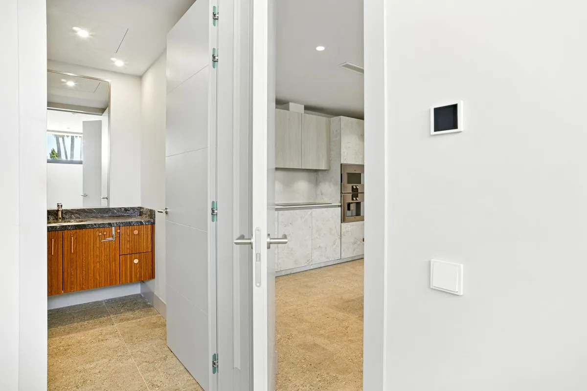 1a8b67bd-4c91-4aff-9a28-03af964b393b