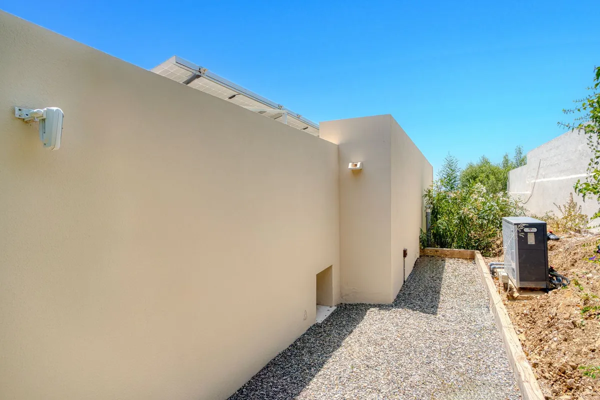 458ca8b9-e519-43e5-baa7-490eb822ea5b