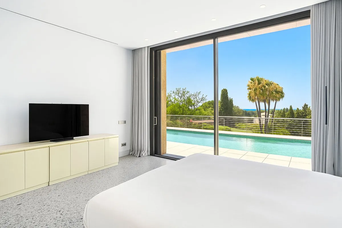 8e9e68d7-62ee-4f7a-aa29-5f05a74b8f05