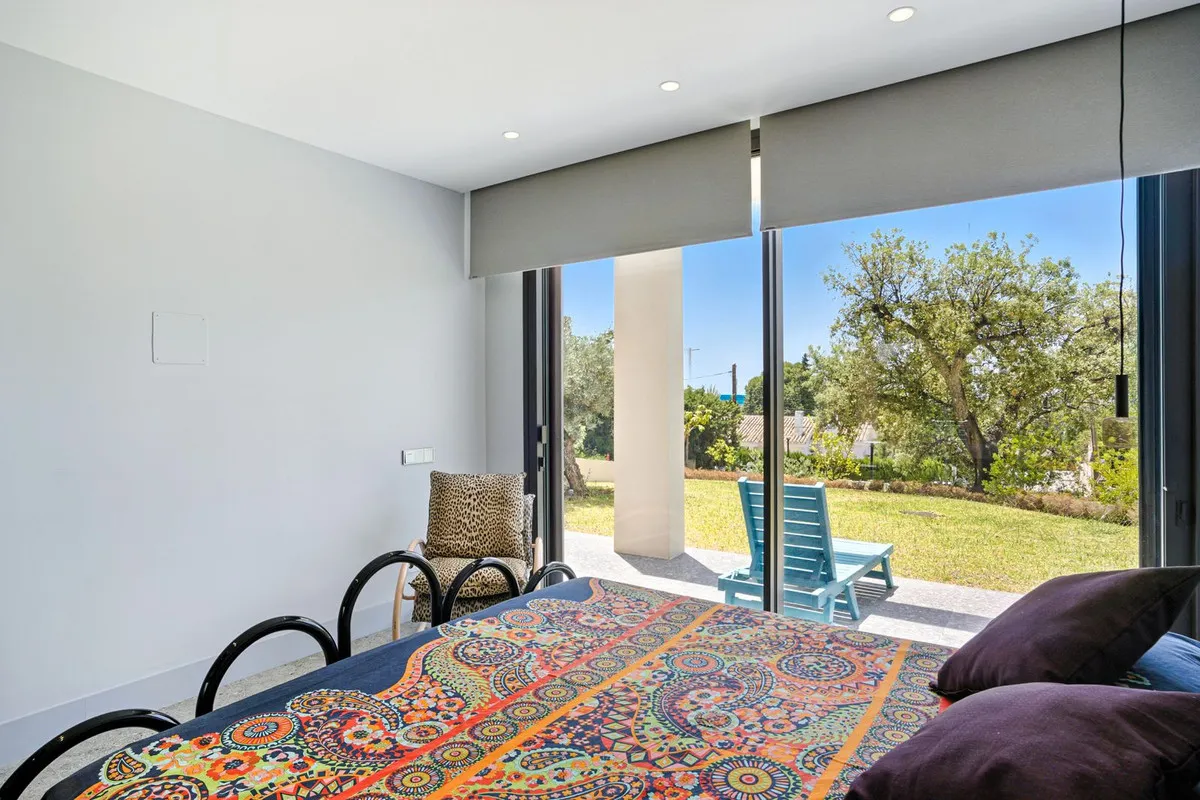 a170b099-03d6-43d7-8e8c-9a258fc5b06c