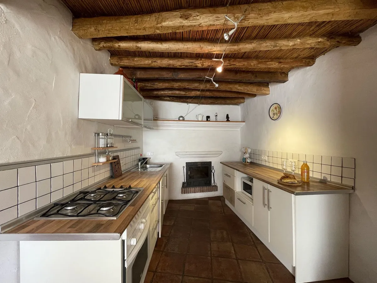 e413ad1c-0ae3-4f76-88a1-638fad962aa7