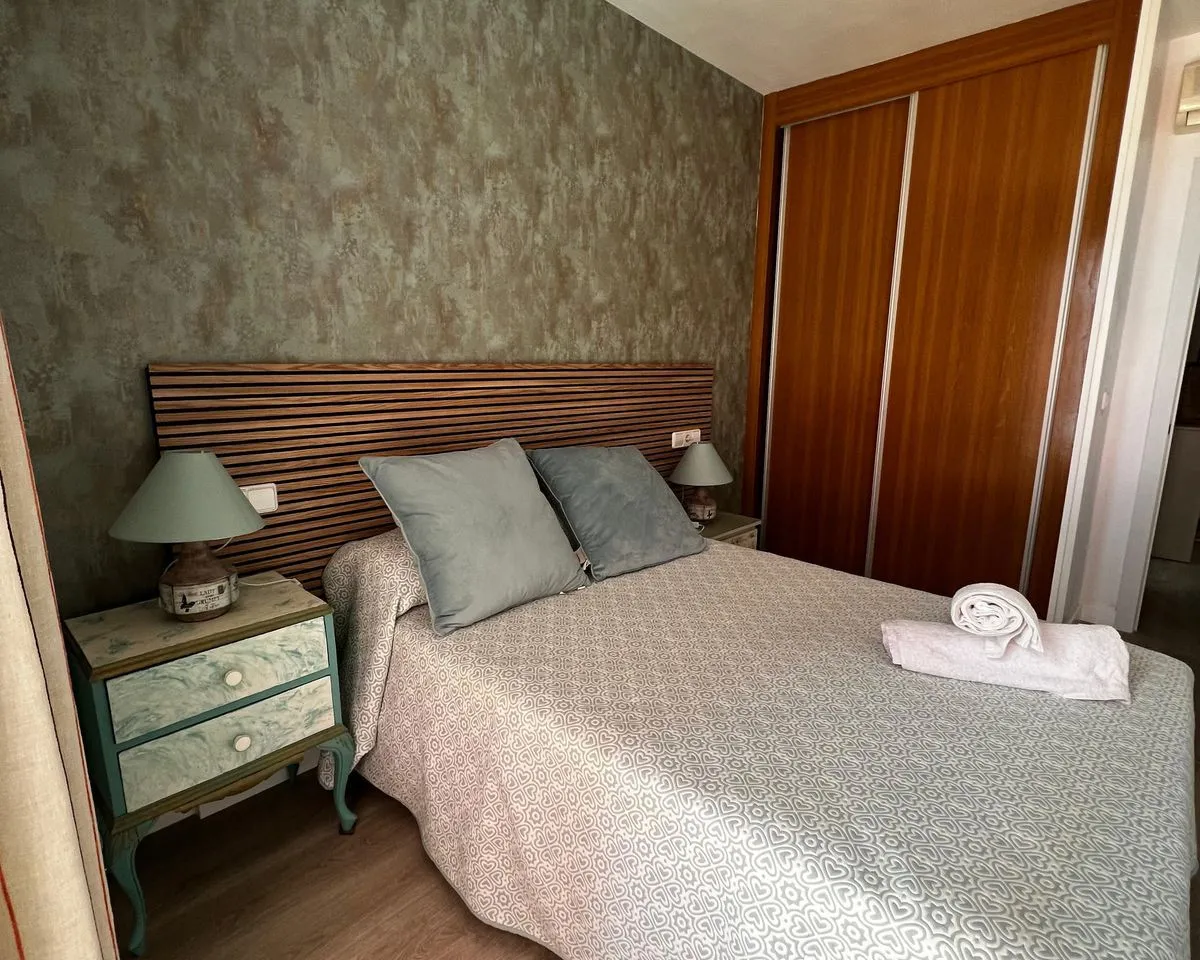 e8164072-ae59-4682-abfd-57155903f58d