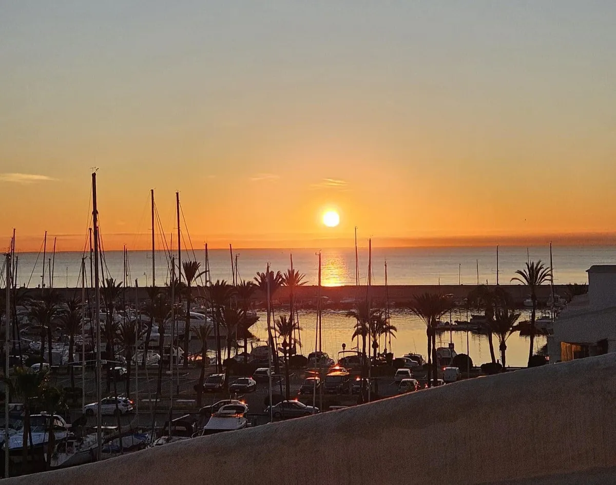 a4c25324-849f-4913-98f0-fc63f031149c