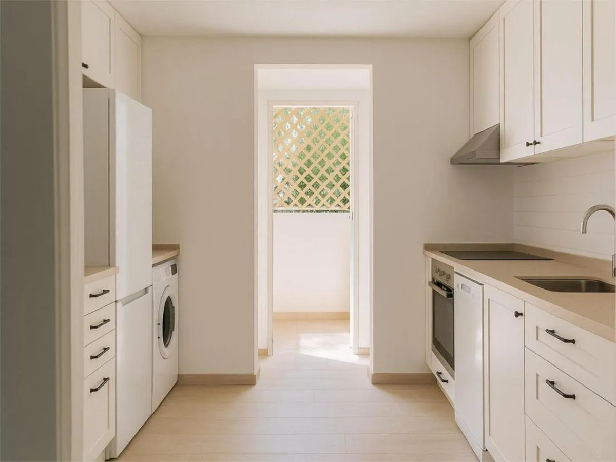 a35569c5-ebdb-490d-85a3-a04bd0cd65ea