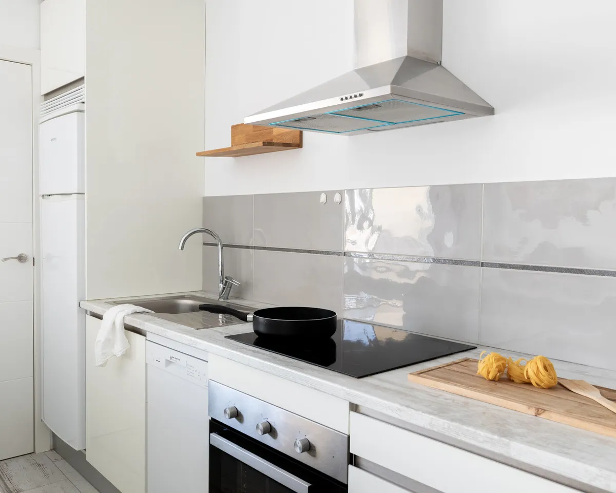 dec031bd-74dc-4e30-aa1d-66a8a6e4767d