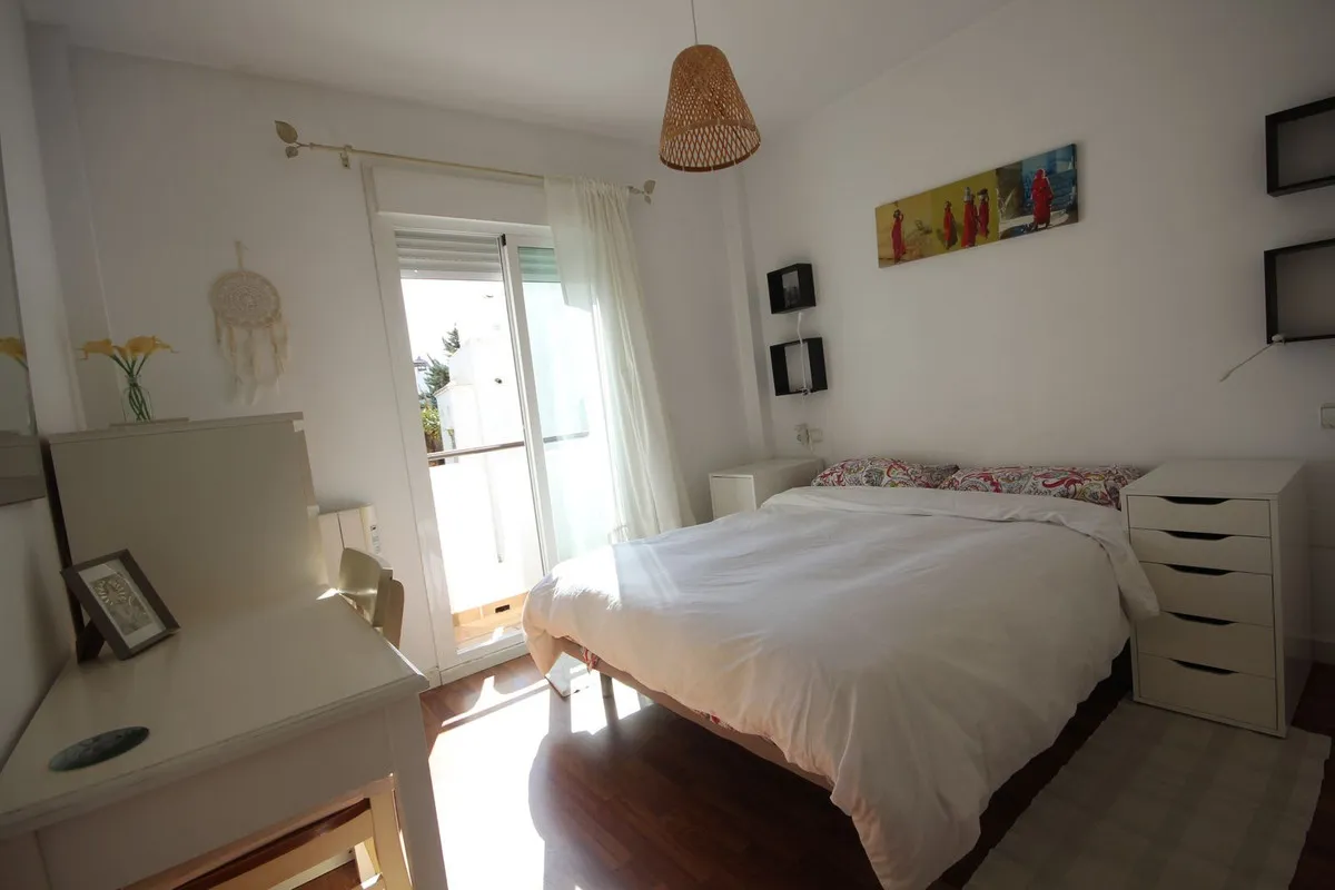 b8afb68b-bb21-4860-8259-8633eb80e64f