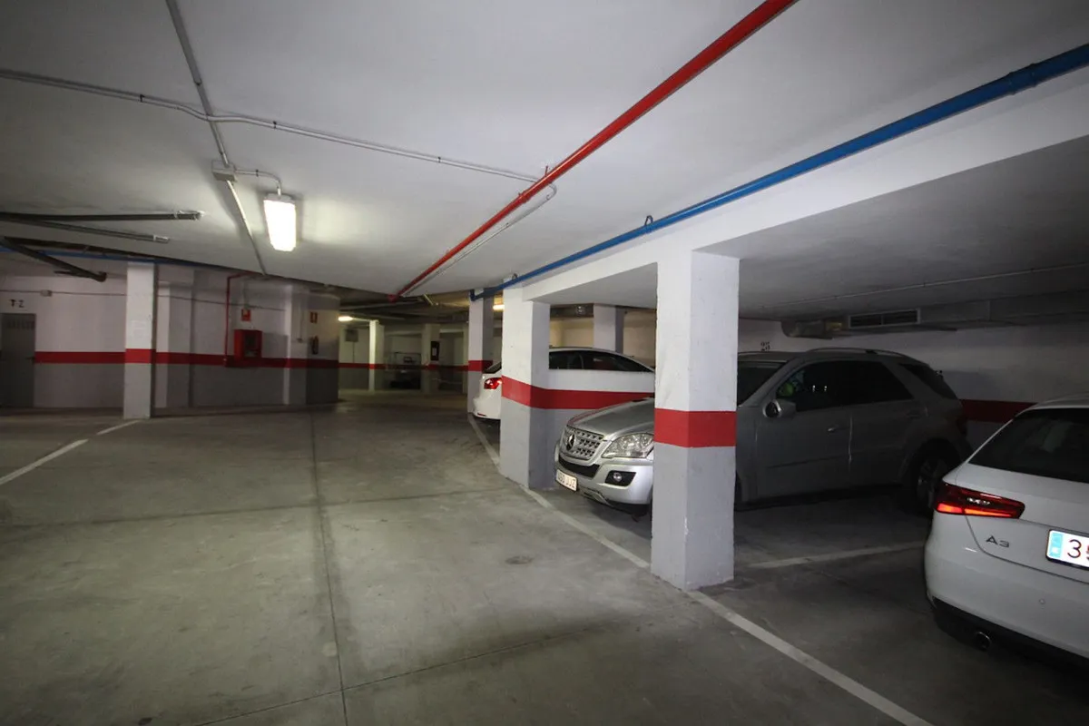 d566769c-d827-43b5-9146-69890ca49a89