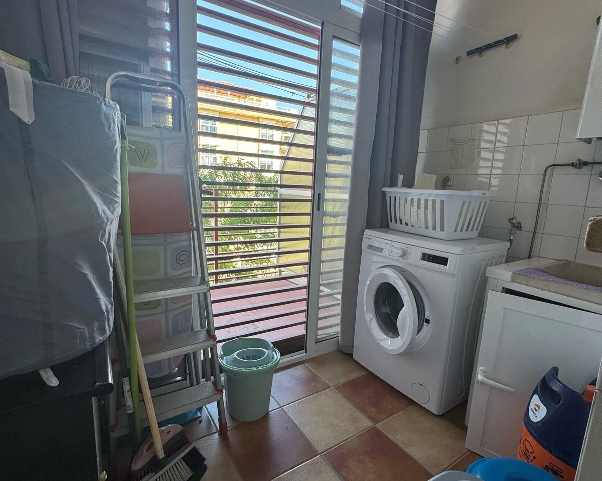 930d6a90-74c9-4a91-ac58-df8138d9bc3a