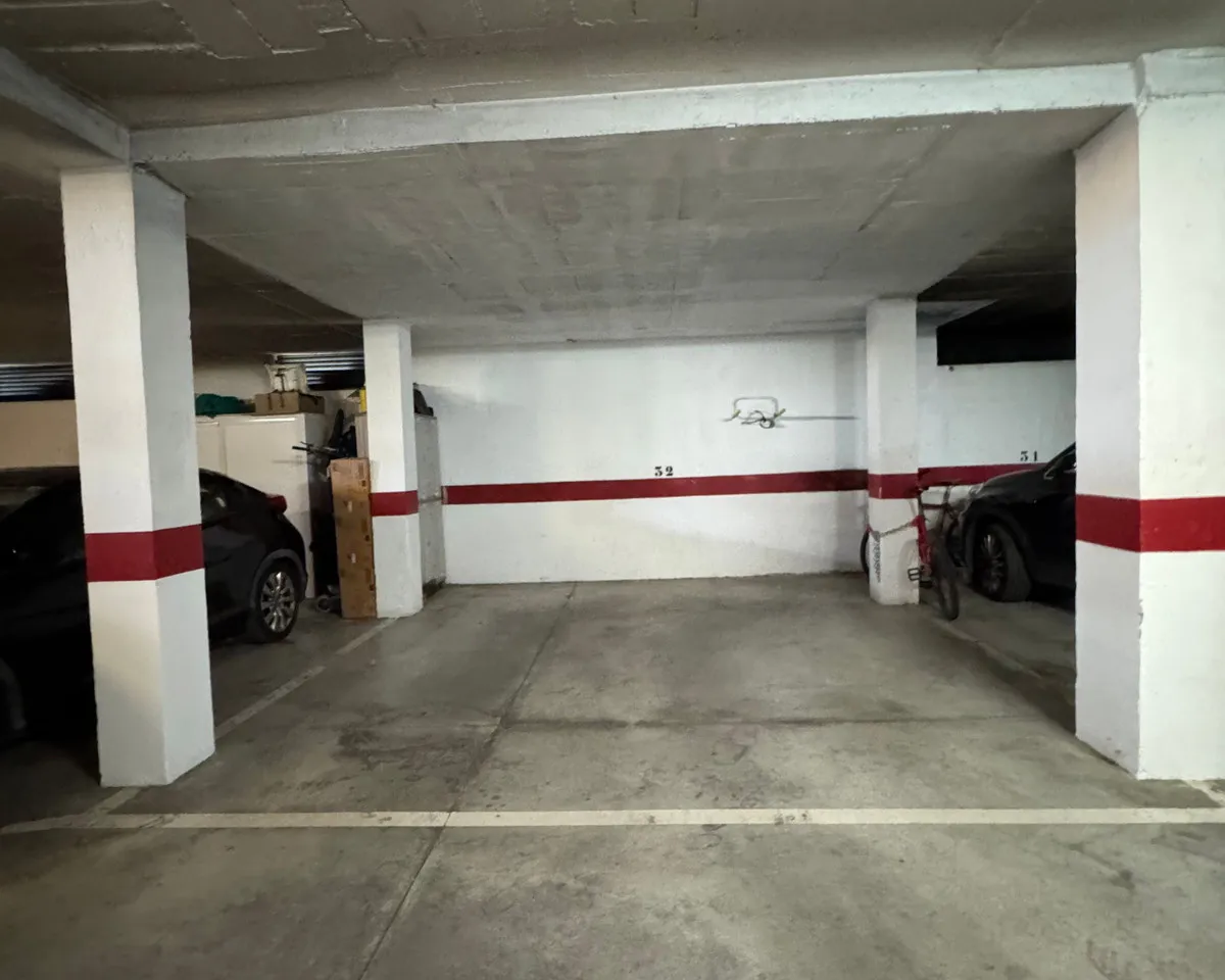 21b953ac-441b-4d25-b7d4-54d55b0d42b3