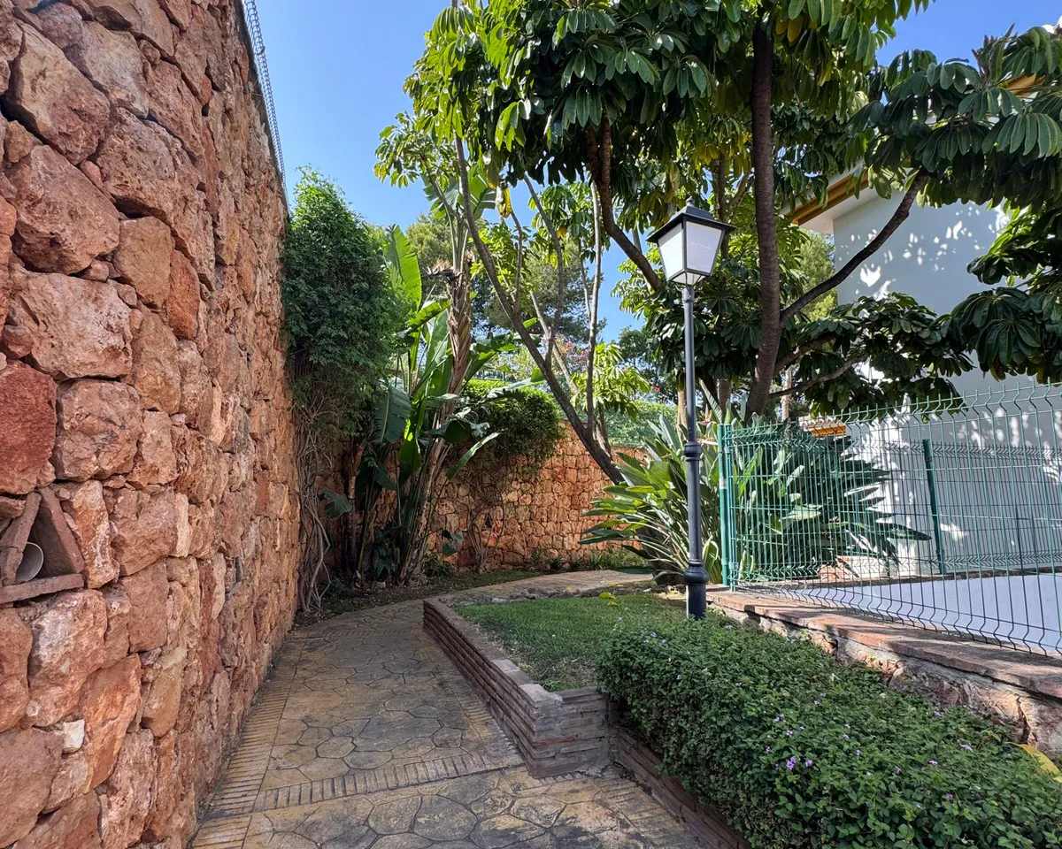 b97a1a16-2558-40cd-a97c-6bf32c570df3