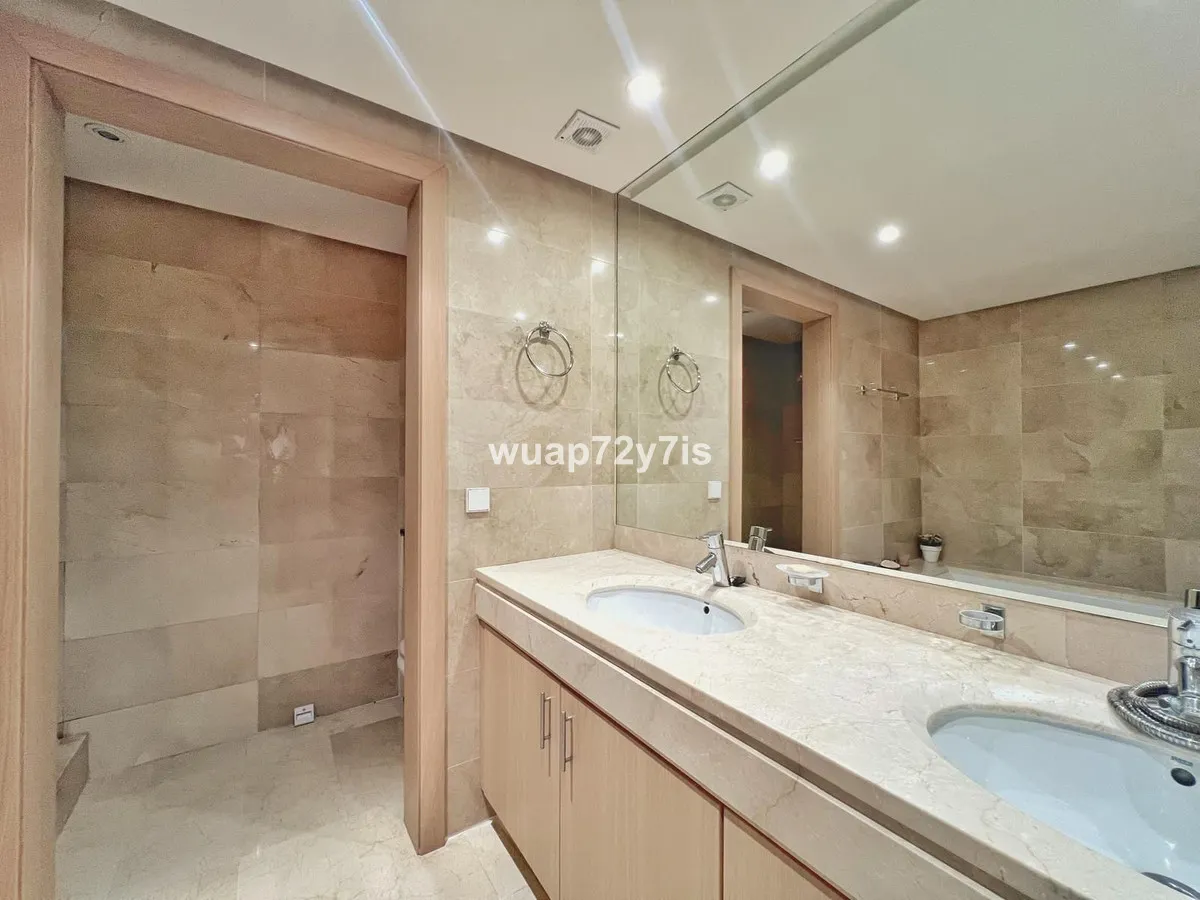 b6060cdb-f285-4a8c-9180-79940f78f2c0