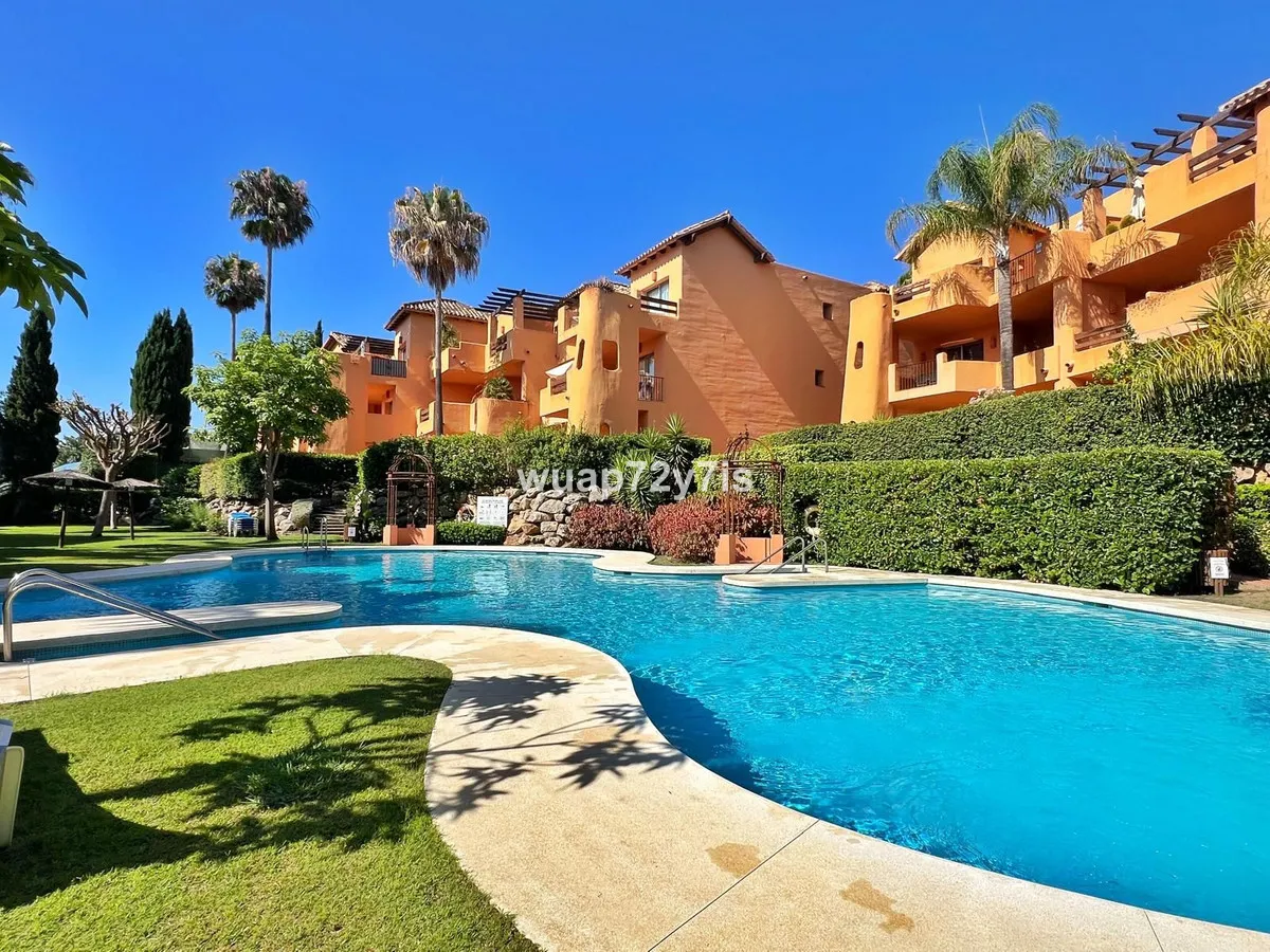 dfae4dfb-43b2-4efb-b475-8427295b6e4c