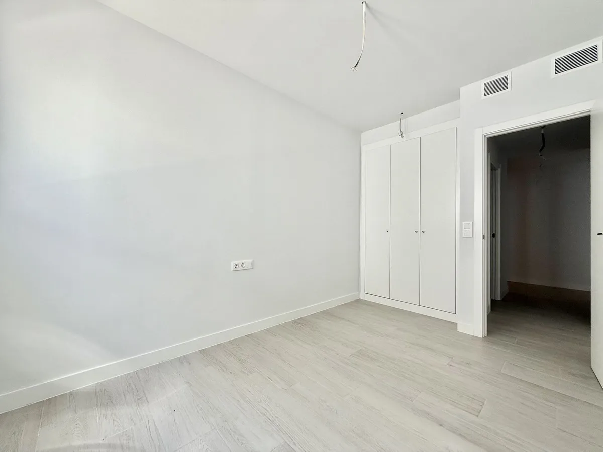 8b4b76ba-98c2-492d-a8fb-633018ee9588