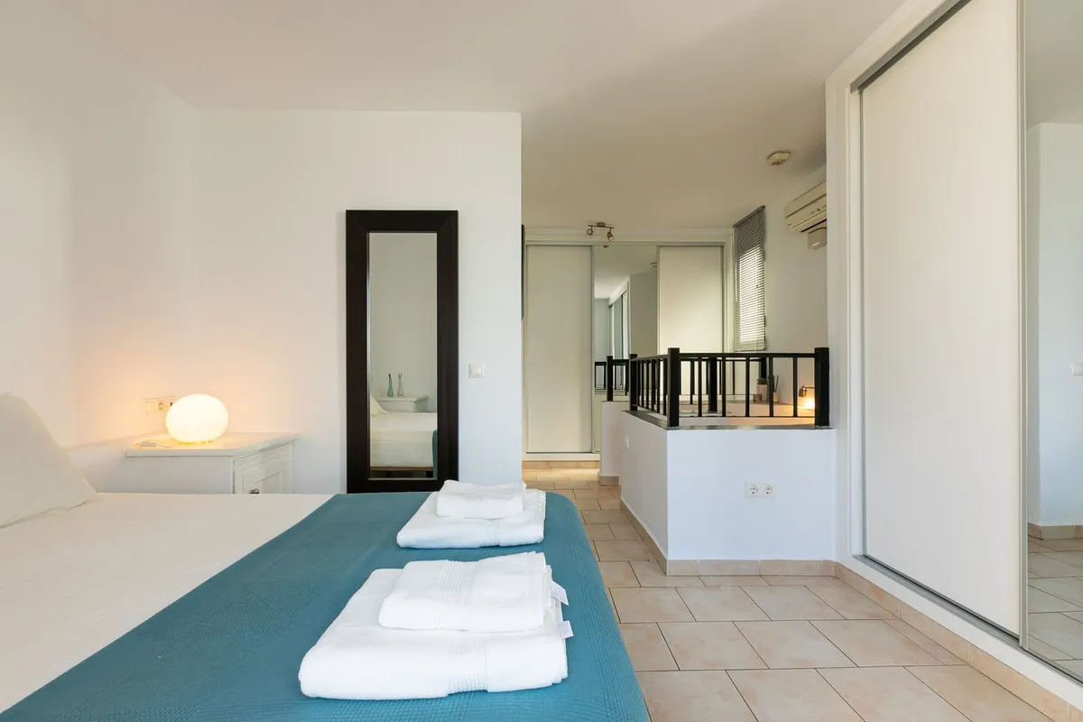 2bba1dc4-3421-4f2a-b328-6ae66db4ff18