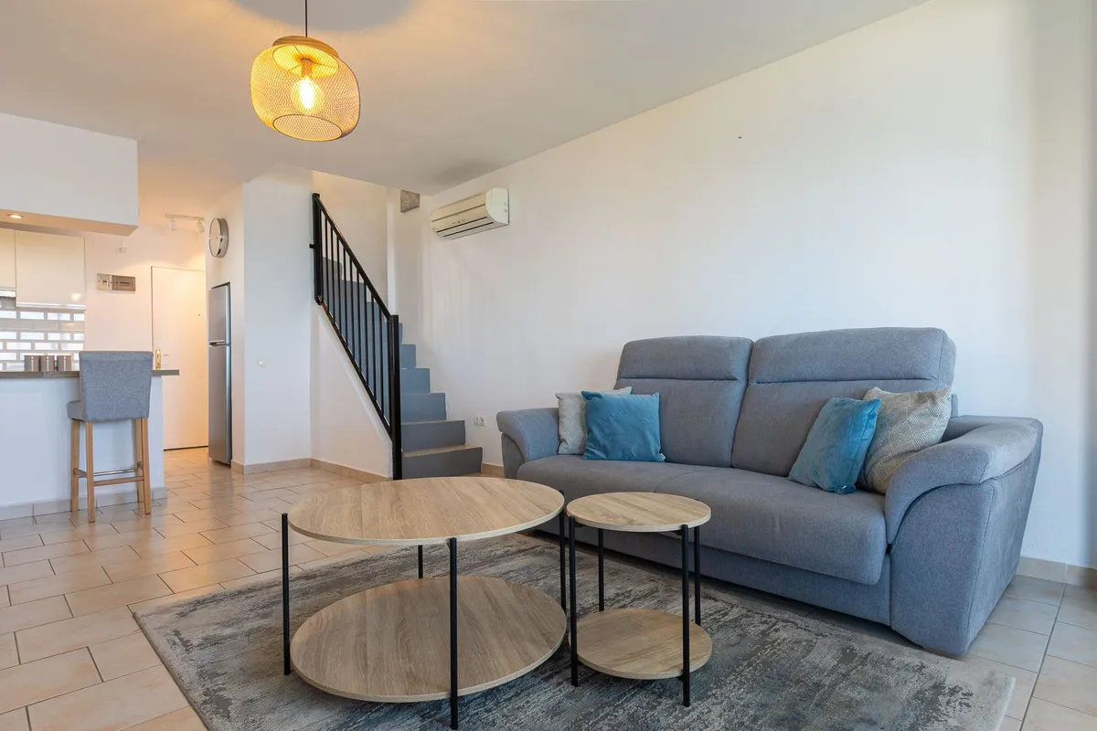 79b666d1-2487-420d-9592-473663597e42