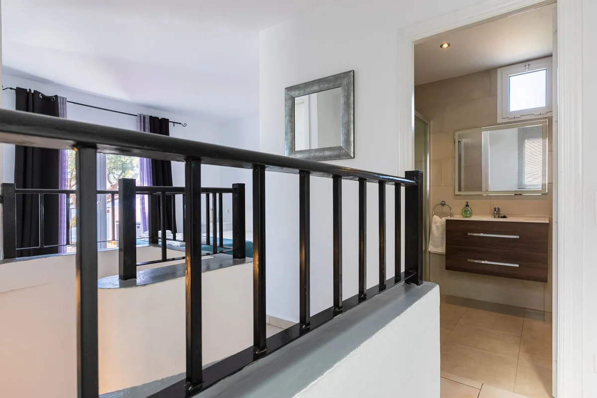 80b91bb6-e759-49a3-9035-c7a7fad13edf