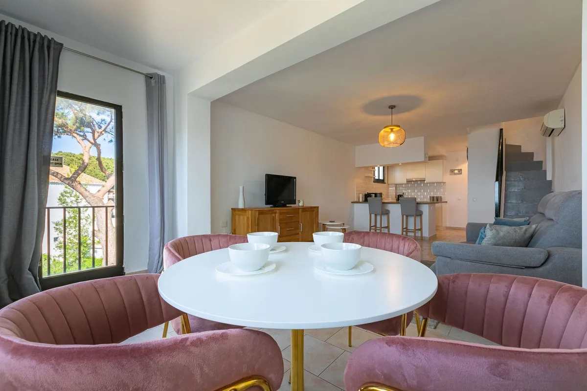 9ba39a96-3cf9-4809-8c6f-339da0ed75a0