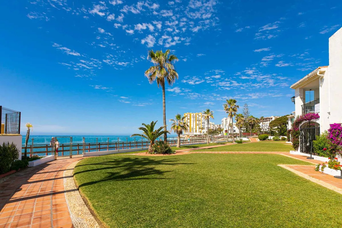 c622766b-5f61-493d-992a-1a7d3ddd72f6