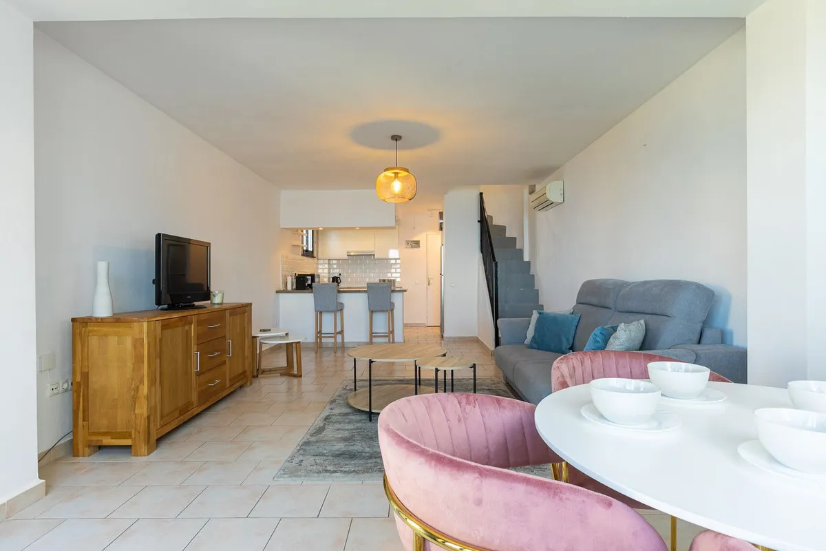 d0ba176b-e86a-4b55-a410-1537d27be916