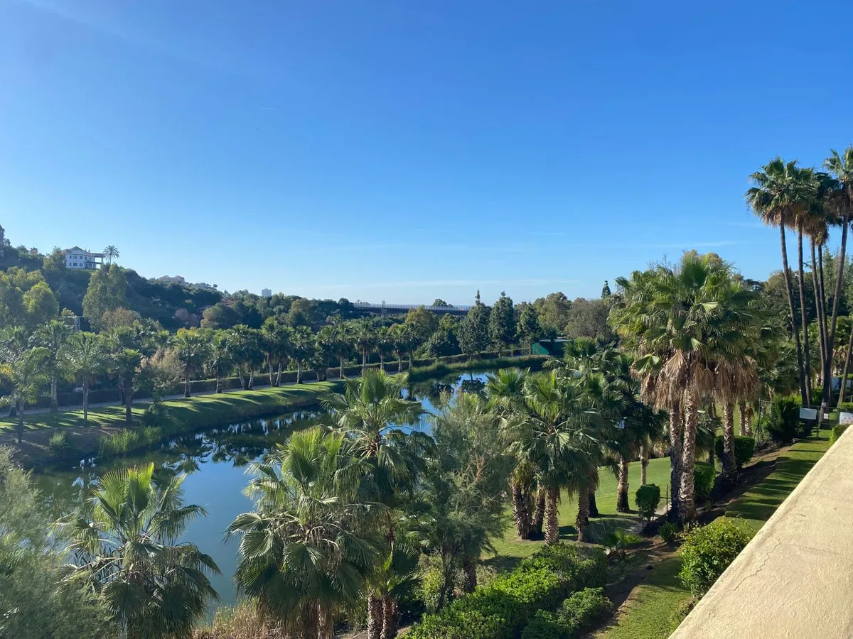 19735e6c-0f39-41f8-af62-9539ab5c1b1f