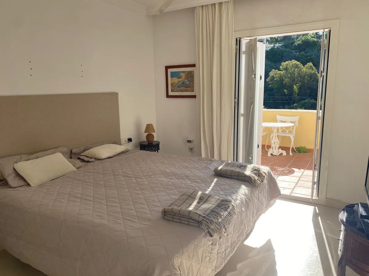 8bb60988-bd8b-4a5b-935a-980688de8dfc