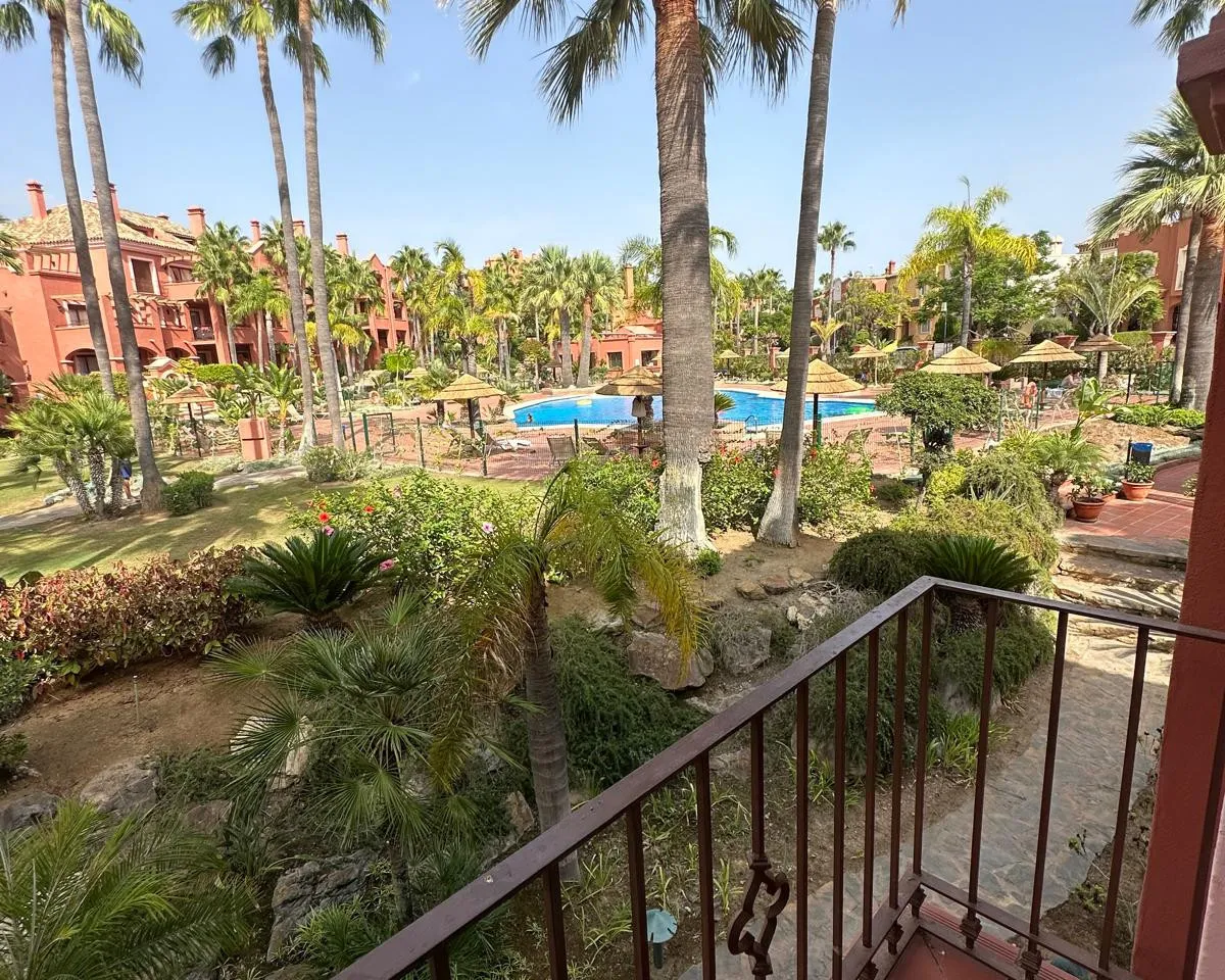 14df9584-483a-44e1-856c-52c7f3f45137