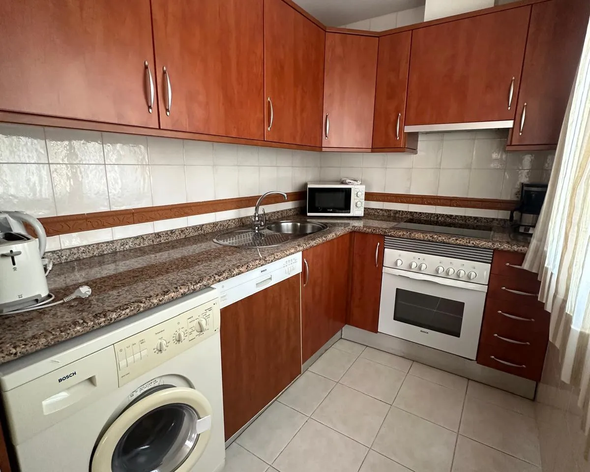 571e7bc0-5272-464b-92a8-a868bef8c6c0