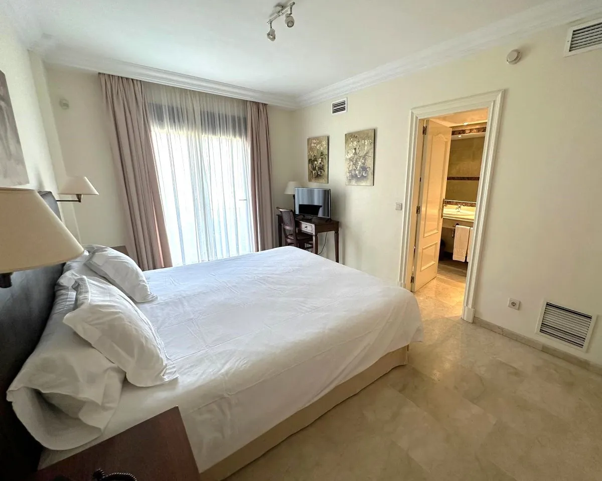 daa61ce6-8f1d-48c7-8bea-b52ebf130647