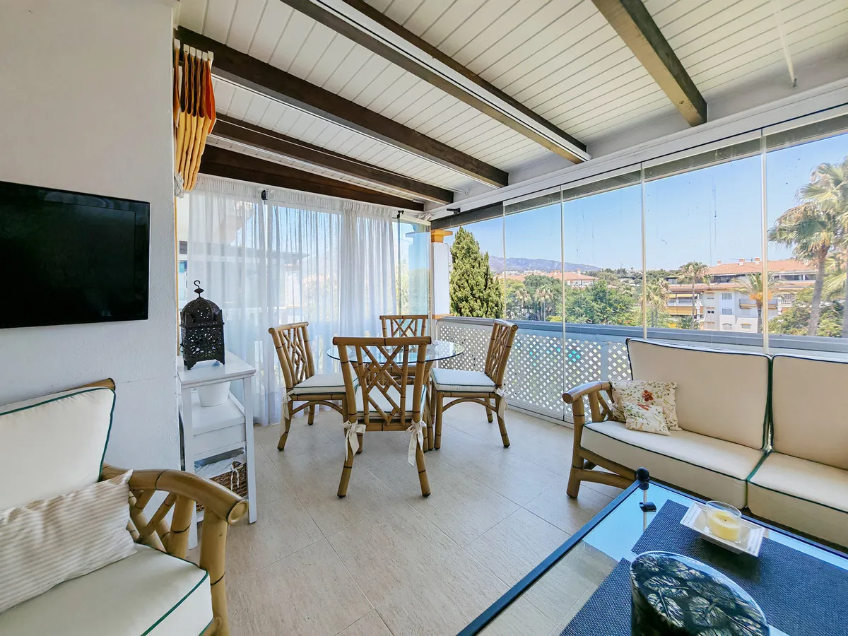 5ed3fd9d-2295-4b00-b9a0-41ca5e00200d