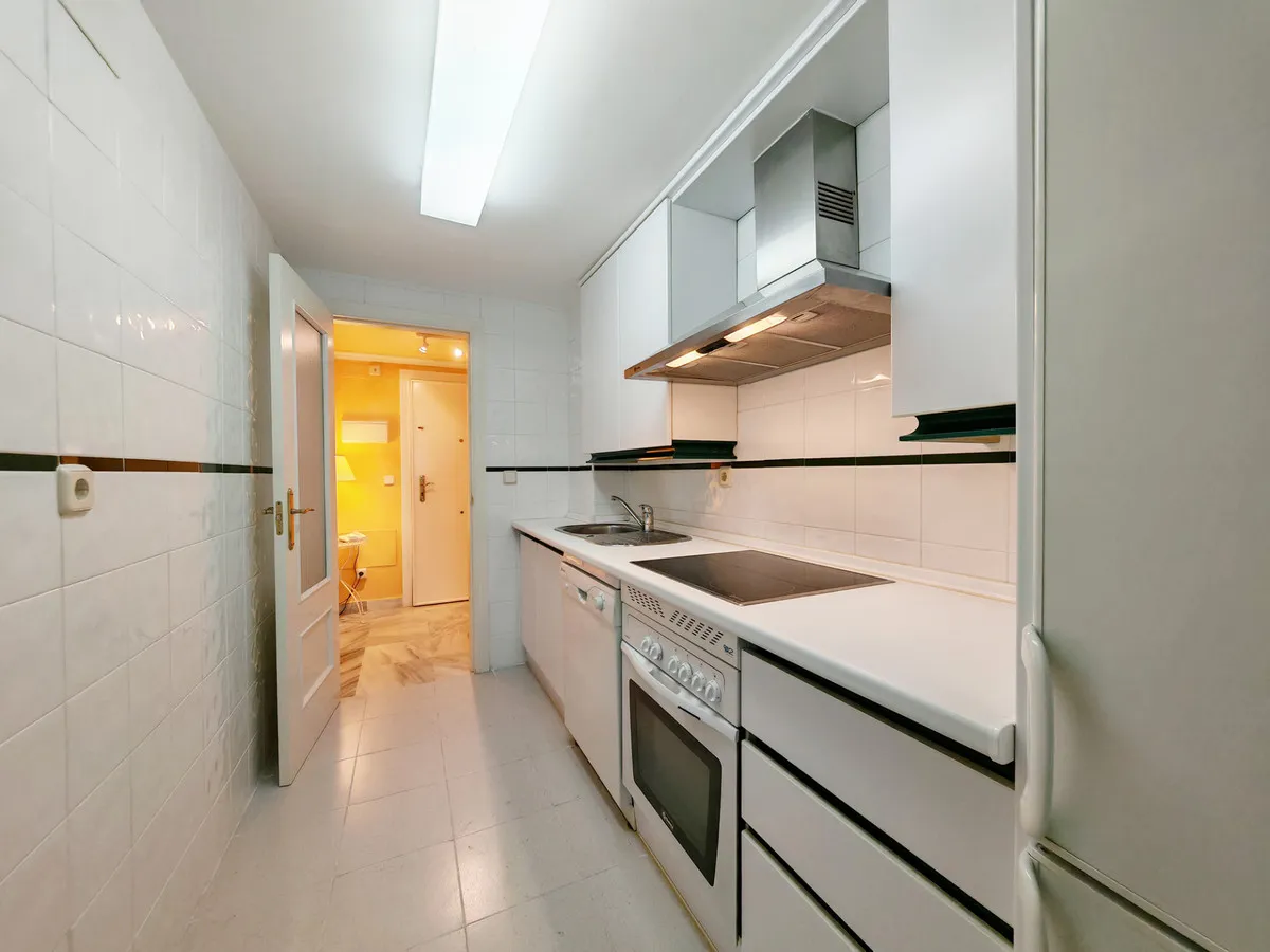 a4fb7f95-1f4d-457c-8a2d-bd6fa890626a