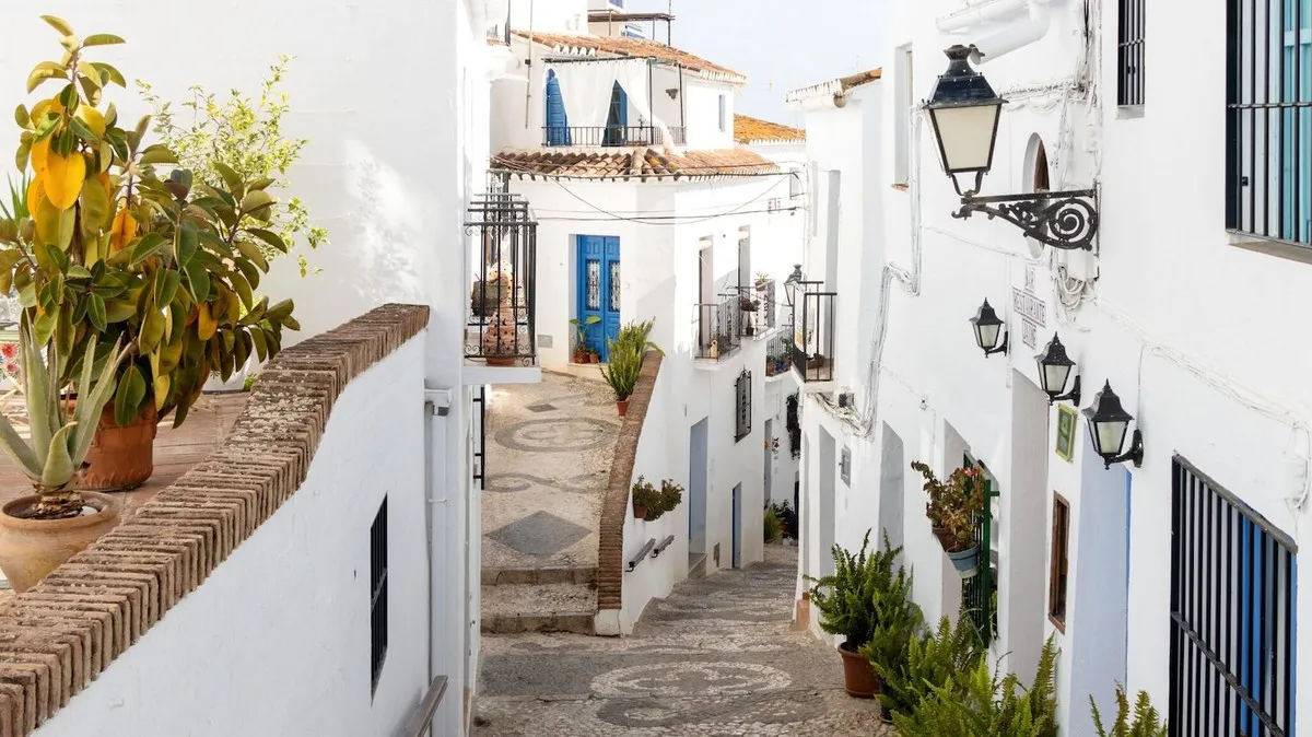 cb390195-cfc2-43f1-a3ab-a39e53e98470