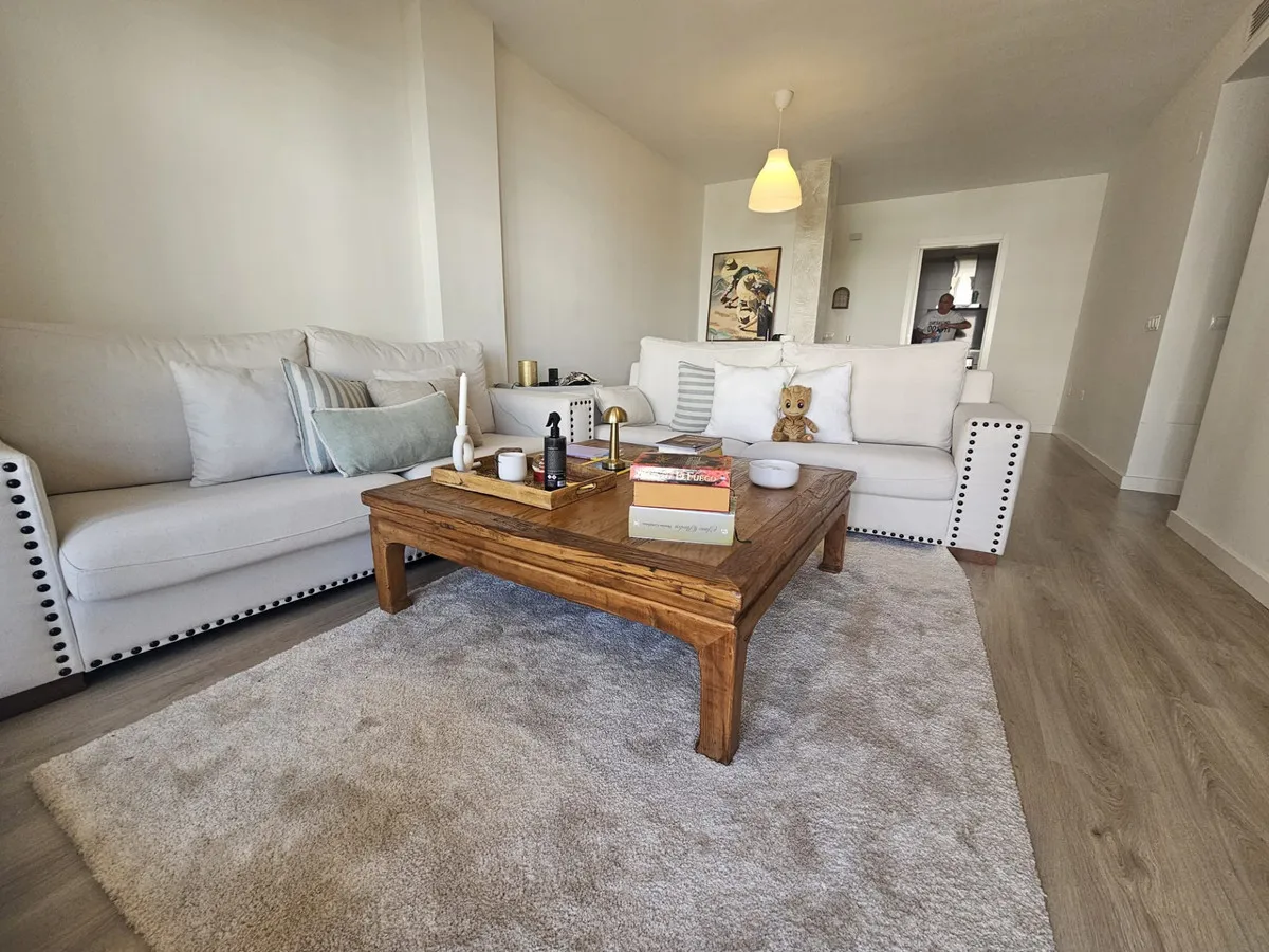 51055127-67e1-44a3-91b0-ff0e87856c6a