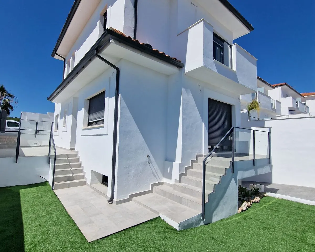 006a5b95-5b5a-4581-ba1d-8941465fa276