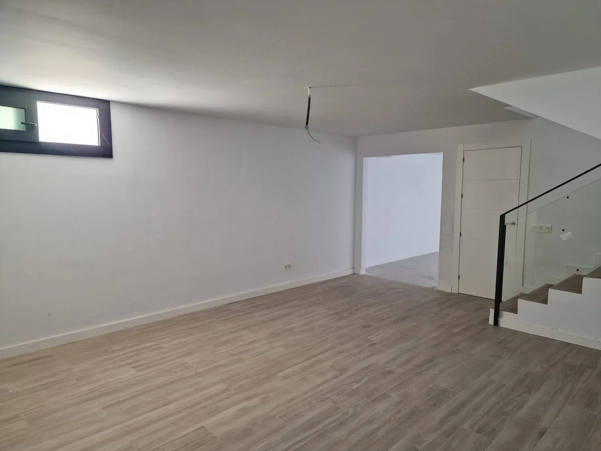 10ba45bd-6314-42cd-8202-57dbee47066b