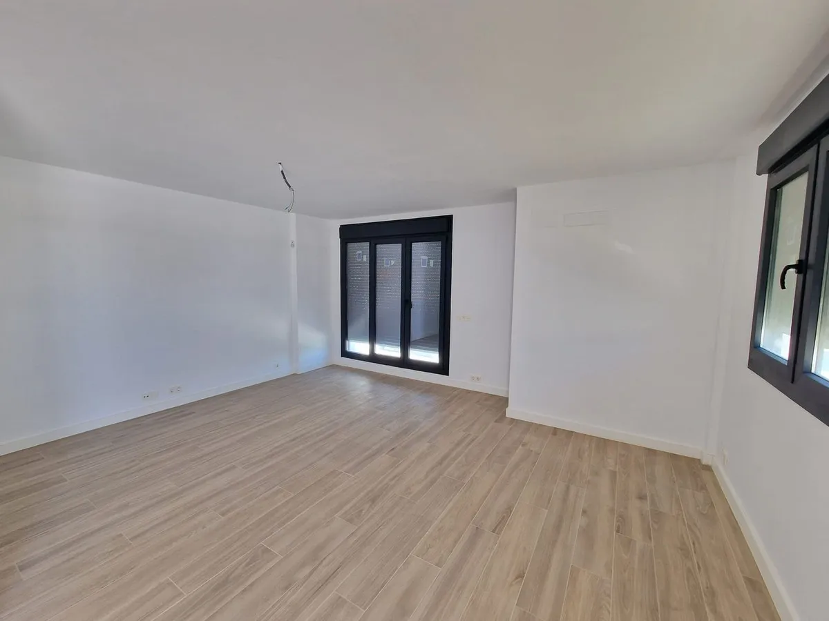 8234a2da-8757-493e-b6b3-9653d27e8c66