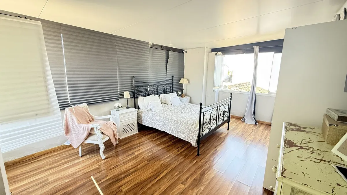 4dc59d95-8522-4142-8e4c-d409e6033846