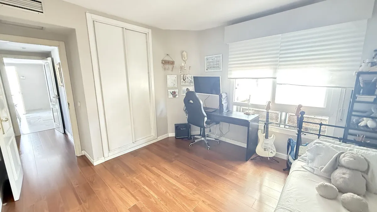 5115d8c3-1a1d-4854-823a-f702d1694f52