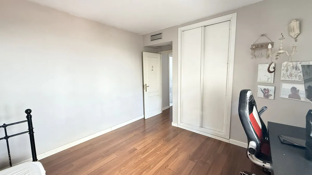 59a0e1da-5f2d-40ff-93fd-f250b54c9ed0