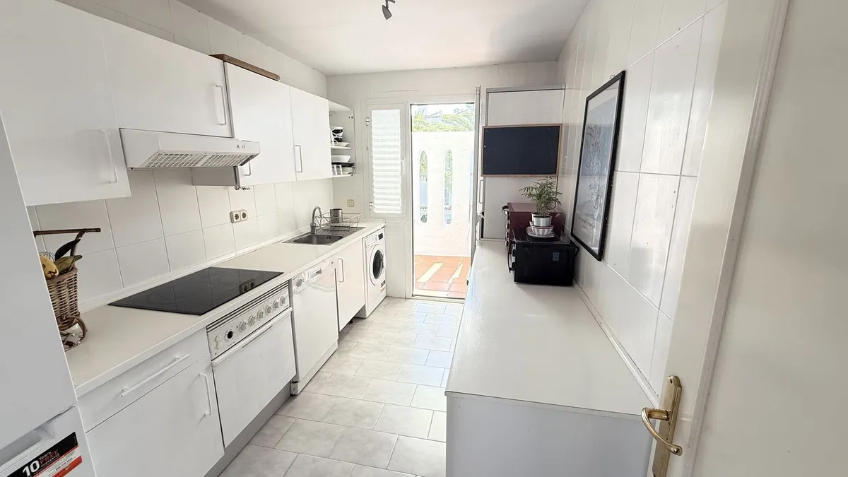 6dde8d1f-47bc-4984-9504-f1cd4d6c4bbc