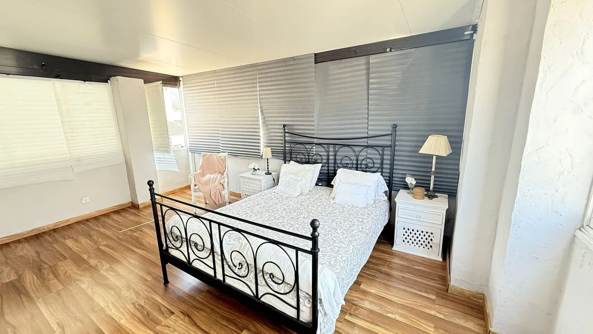 af2c7e51-dd13-4b48-9796-edd6e62266e3