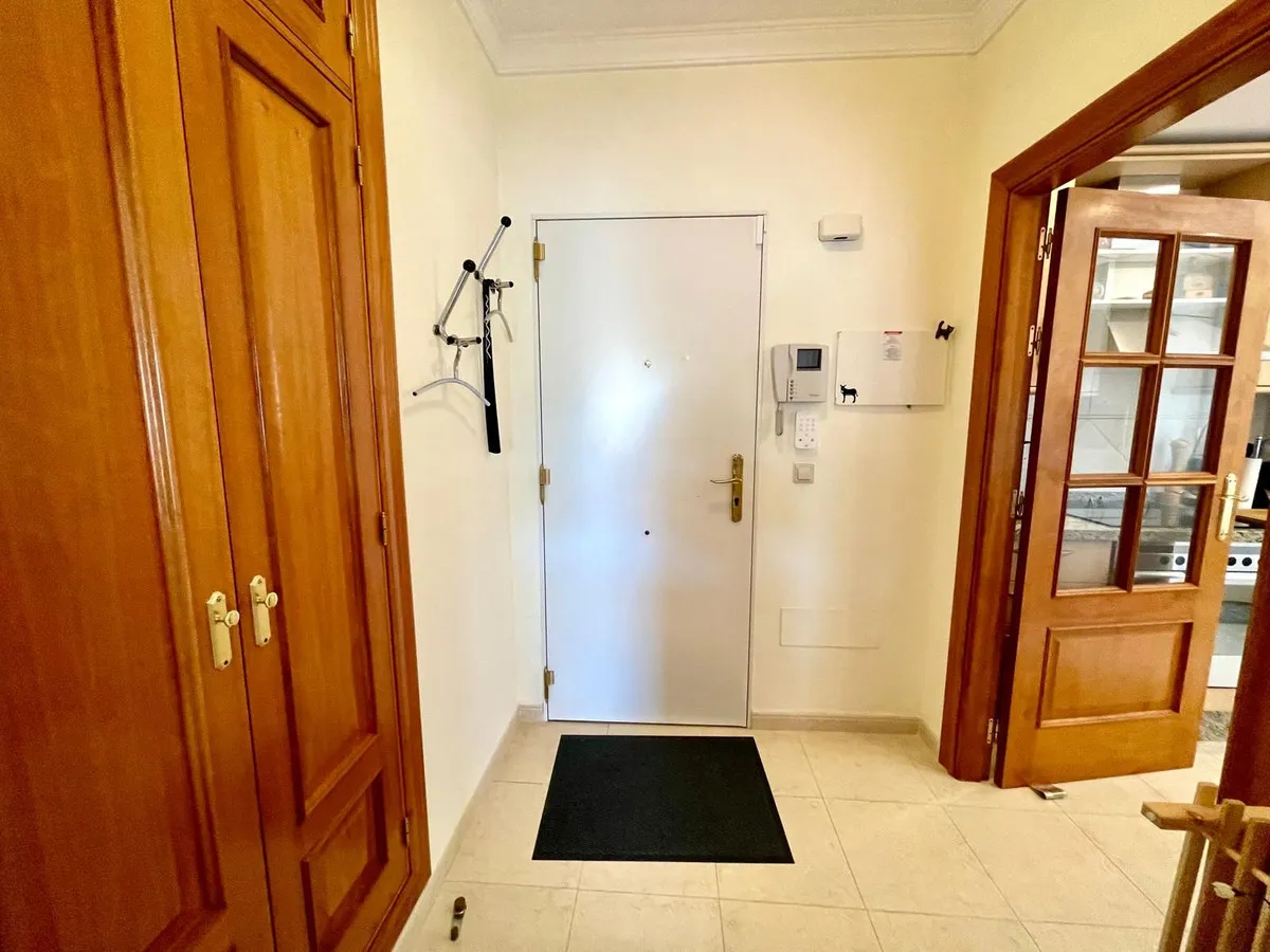 c9b42ff5-bb47-48e5-93df-07b5393c7a1f