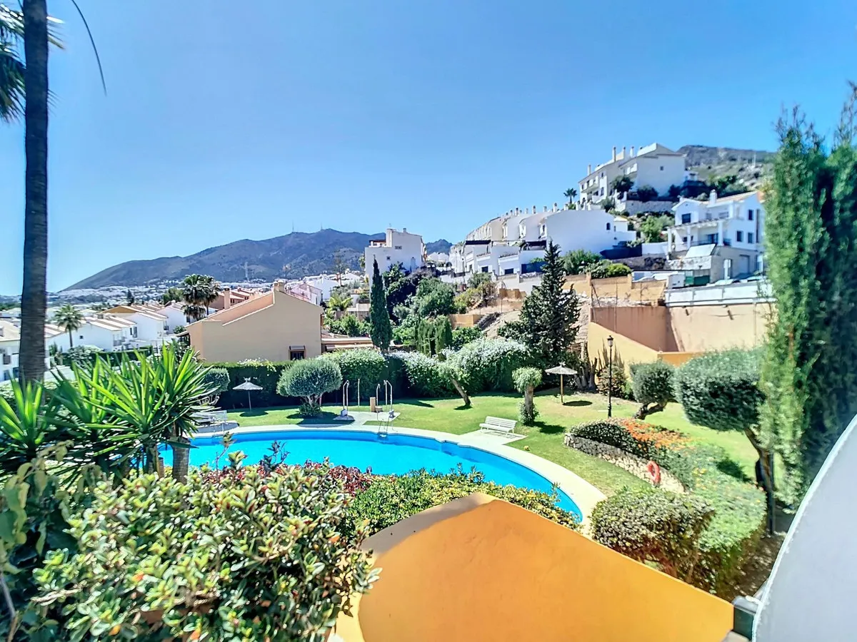 17109880-9e35-4660-85d0-fc72d18f65ad