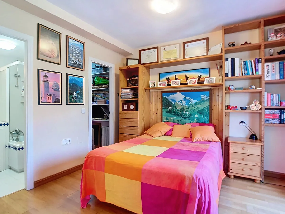 a09c8a64-635c-4c8e-8f3b-54978e17833b